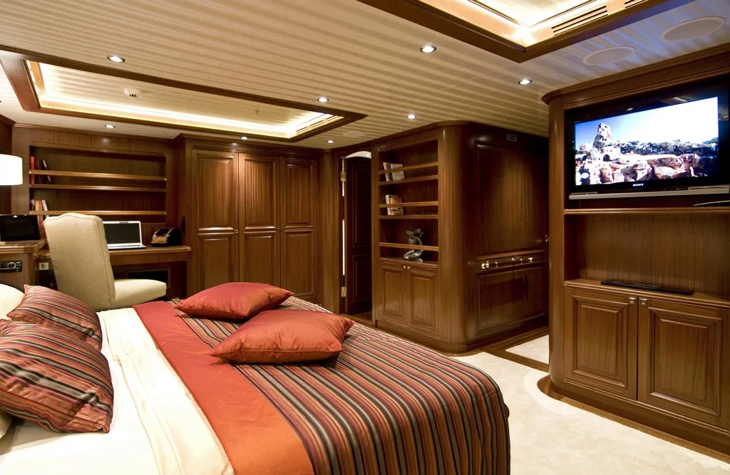 Spacious master suite with private en-suite marble bathroom on S/Y Clear Eyes accommodating 12 guests